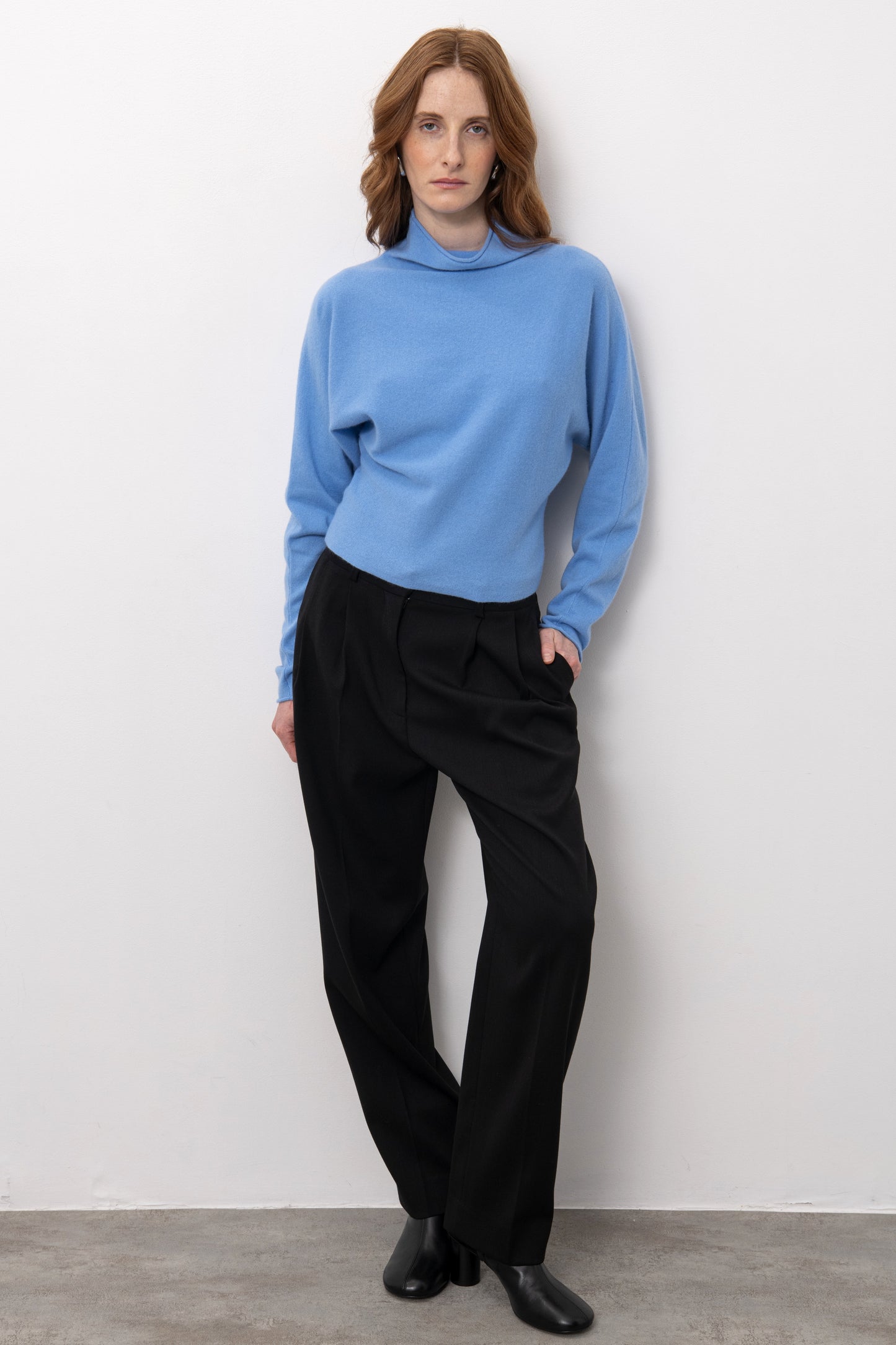 4408-W - LEONTINE