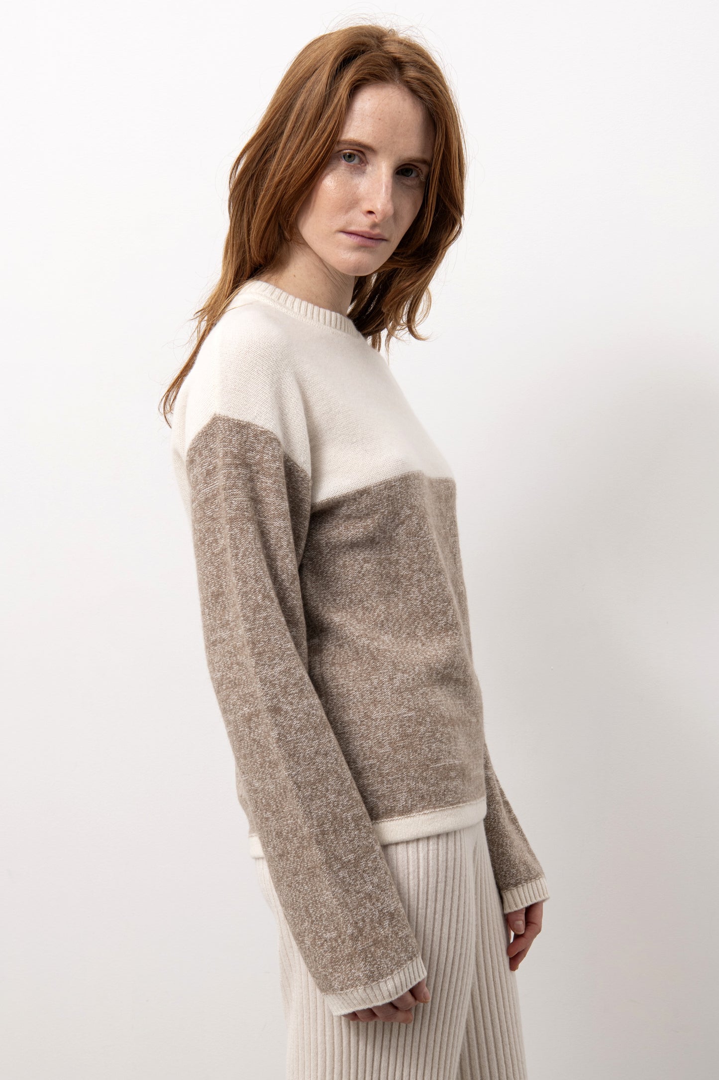 4352-W - MORGANE